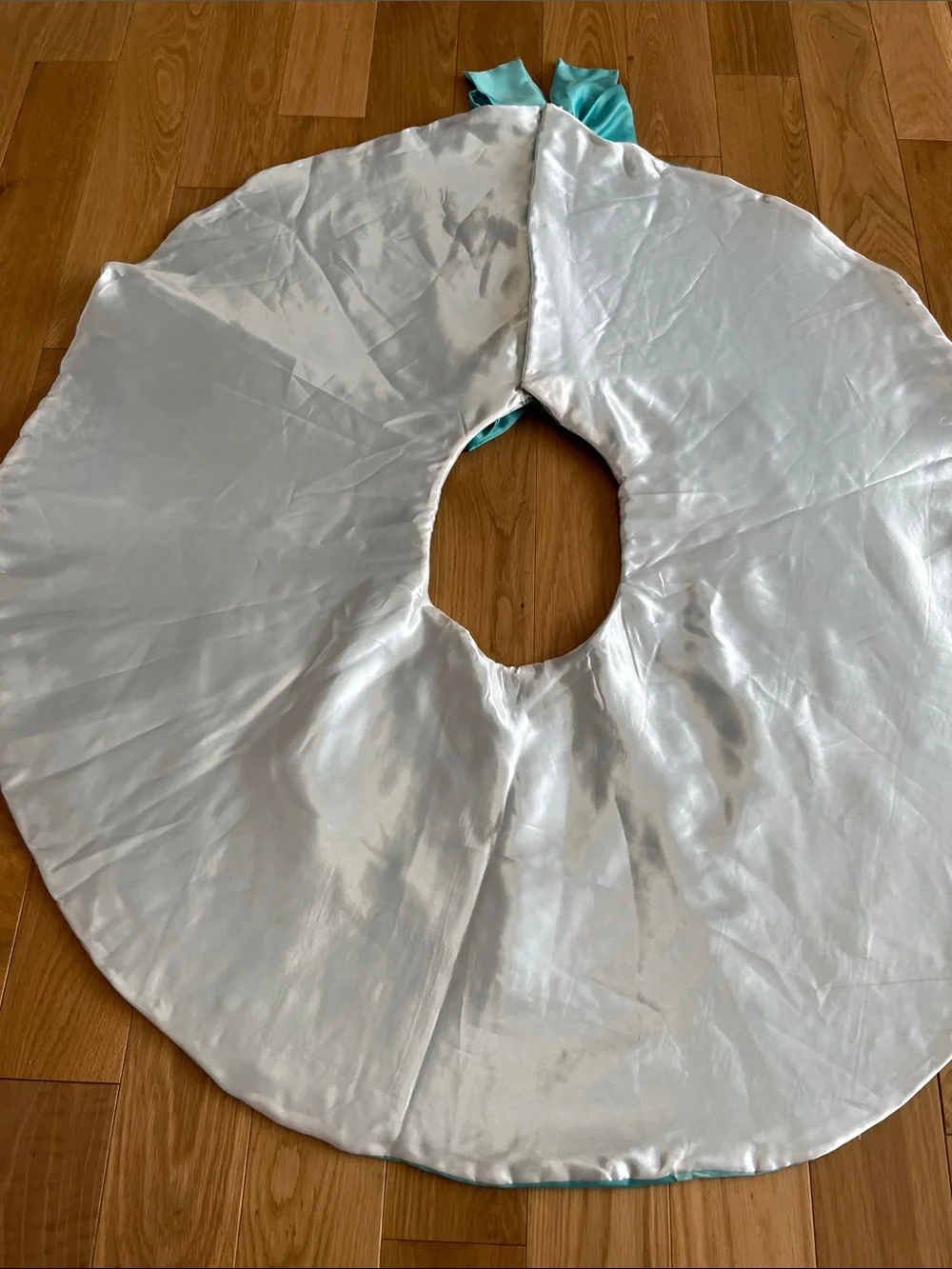 Customed made Tiffany Inspired Quilted Christmas Tree Skirt. New, never used